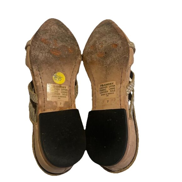 Freebird by Steven FAB! Emory Cut Out Leather Booties in Beige Size 7 - Picture 5 of 6